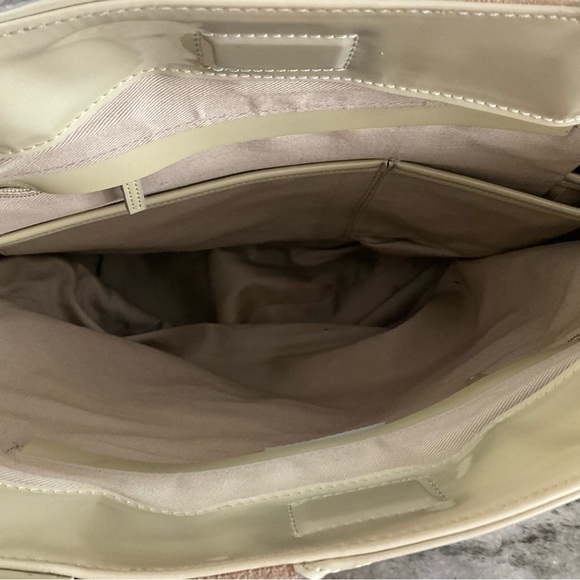 Antonio Melani patent leather/suede shoulder bag purse - Picture 6 of 12